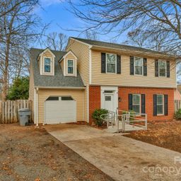 6109 Tartan Green Court