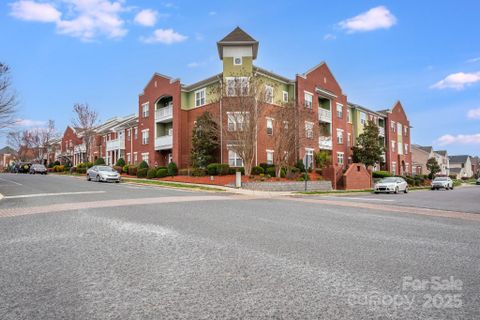 Previously sold for $274,800