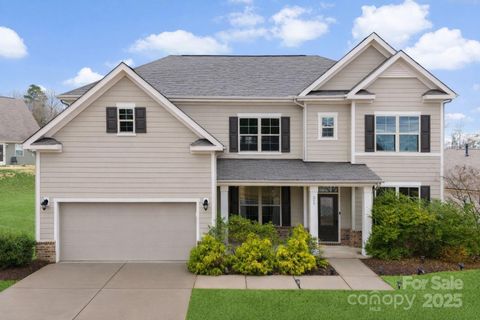 858 Oak Manor Drive sold home in Pleasant Oaks, Concord, NC