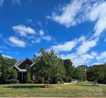 3109 Fairmead Drive sold home in Fieldstone, Concord, NC