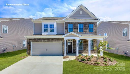 7211 Butternut Oak Terrace pending home in Oak Grove Hill, Huntersville, NC