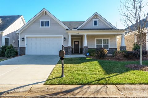 1109 Bunch Drive active home in Magnolia Glen, Statesville, NC