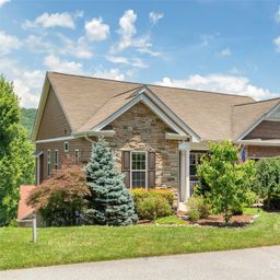 31 Headwater Drive