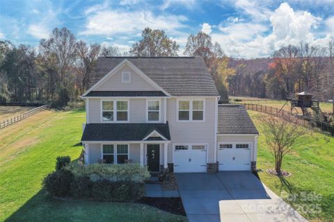 112 Scotch Moss Drive sold home in Summer Hill Farm, Advance, NC