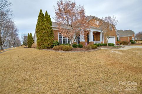 9332 Whistling Straits Drive pending home in Sun City Carolina Lakes, Fort Mill, SC