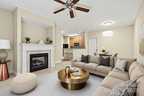 6812 Park Place Drive pending home in Walnut Creek, Charlotte, NC