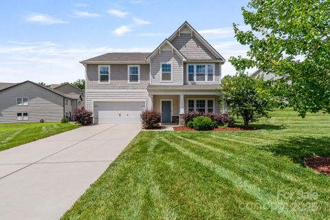 7129 Dove Field Lane pending home in Fox Ridge, Fort Mill, SC