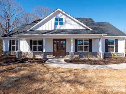 5124 Pond Bluff Drive sold home in Lathans Pond, Monroe, NC
