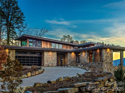 112 Moon Shadow Lane pending home in French Broad Crossing, Marshall, NC