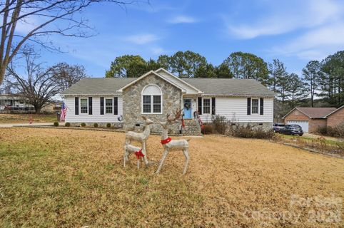 109 Spencer Woods Drive sold home in Spencer Woods, Dallas, NC