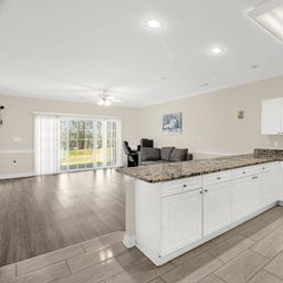 9047 Meadow Vista Road
