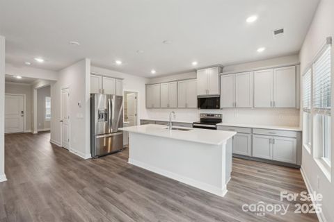 125 Satchel Court sold home in Sutters Mill, Mooresville, NC