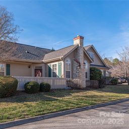 122 Outlook Circle