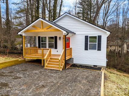 151 Shadowlawn Drive sold home in Sulphur Springs Park, Asheville, NC
