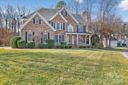 211 Forest Walk Way sold home in Mooresville, SC