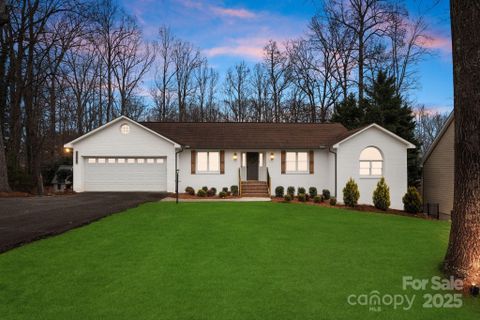 2550 Green Point Lane sold home in Smithstone, Denver, NC