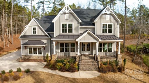 6178 Chimney Bluff Road active home in Riverchase Estates, Lancaster, SC