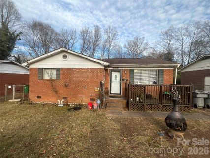 2906 Cedarhurst Drive