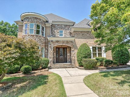 6806 Larrisa Court