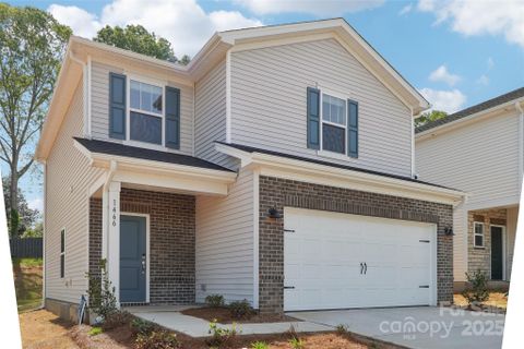 405 Luna Lane