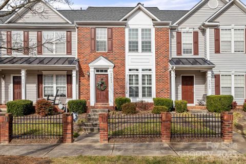 17641 Delmas Drive sold home in Oakhurst, Cornelius, NC