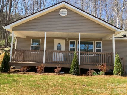 841 B Charlotte Highway