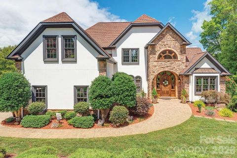 Homes in Waterford Lakes, Fletcher