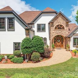 76 Bradford Vistas Drive