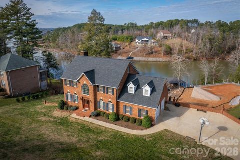 46 Mariners Point Lane active home in Olivers Landing, Hickory, NC