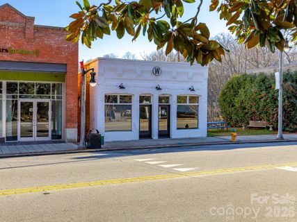 55 S Trade Street