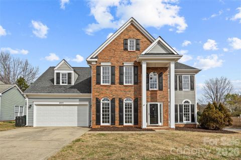 8504 Tonawanda Drive sold home in Landen Meadows, Charlotte, NC