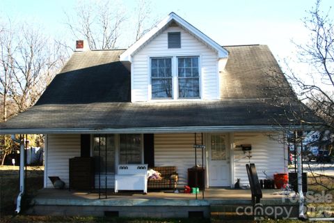 736 S Main Street sold home in Mooresville Mill Village, Mooresville, NC