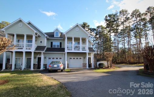 1364 21st Avenue sold home in 21 Vendue, Hickory, NC