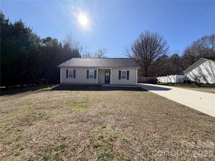 308 Springhill Lane sold home in Wendover, Maiden, NC