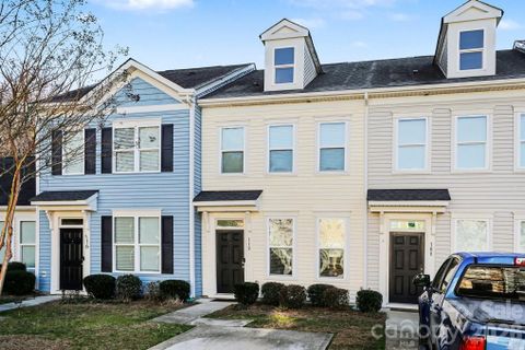 112 N Canyon Ridge Drive sold home in Mountain Island Village, Mount Holly, NC