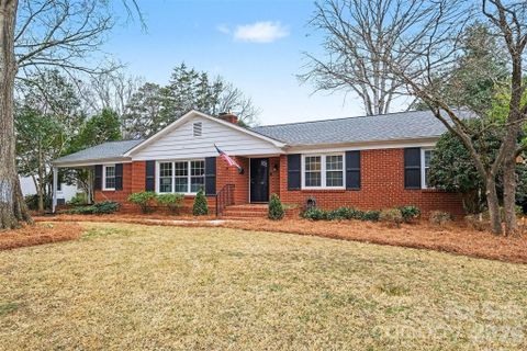 5011 Wedgewood Drive
