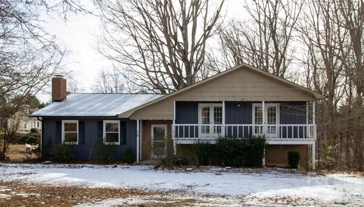 15 Search Drive sold home in Far Away Place, Concord, NC