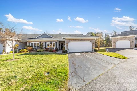24 Country Meadows Lane sold home in Country Meadows, Hendersonville, NC