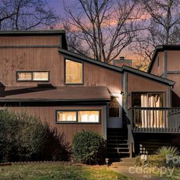 6102 Honeysuckle Lane