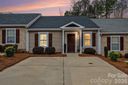 2073 Pin Oak Place sold home in Cramerton, SC