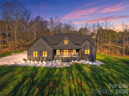 6054 Willowbottom Road sold home in Deerfield, Hickory, NC