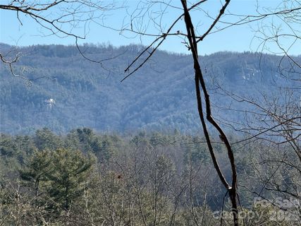 33 High Point Trail active home in Mountain Brook, Brevard, NC