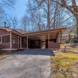 33 Ash Drive
