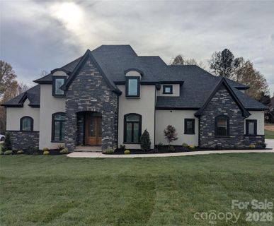 110 Hunts Landing Drive