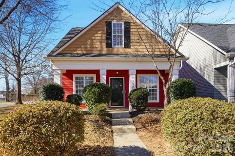 1905 Stroud Park Court sold home in The Park At Oaklawn, Charlotte, NC