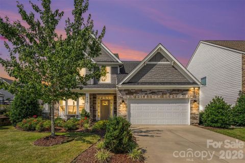 6247 Six String Court active home in Masons Bend, Fort Mill, SC