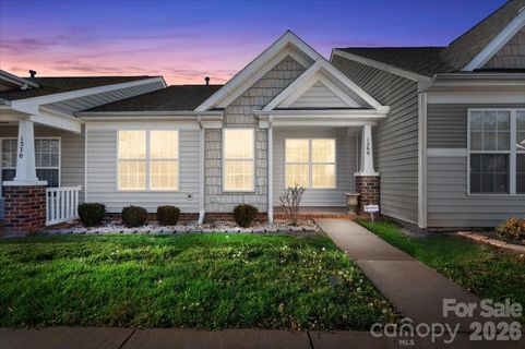 1566 Tiana Way sold home in Olde Towne, Rock Hill, SC