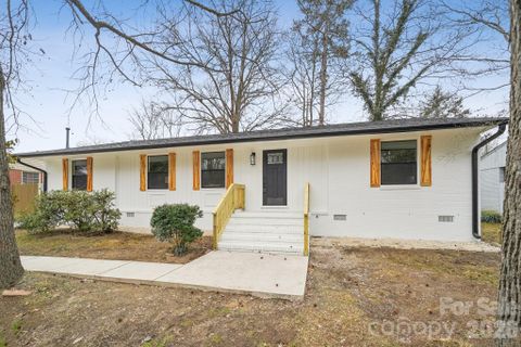 3900 Foxford Place
