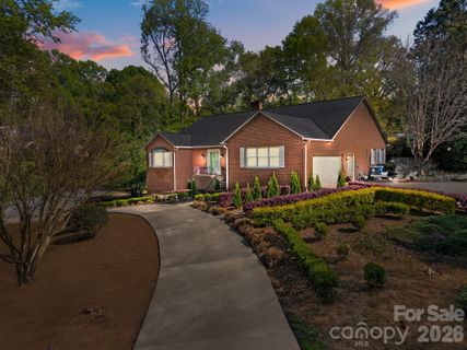 961 Confederate Avenue active home in Country Club, Salisbury, NC