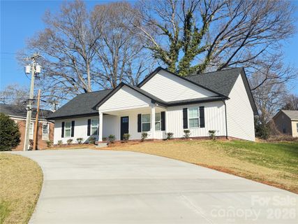 535 Martin Luther King Jr Avenue